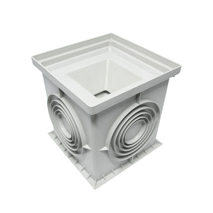 Studnia 400x400 z syfonem i kratą PVC