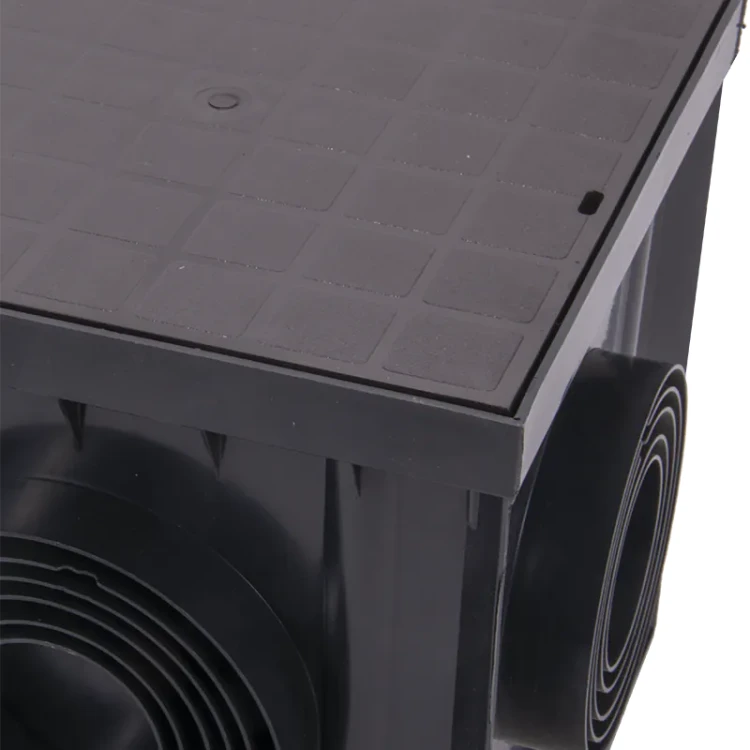 Studnia 300x300 z pokrywą ciemno  brązową