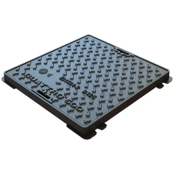 Właz żeliwny fi 200 B125 300x300 kwadratowy QUATTRO